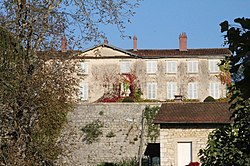 01 Château de Poncin
